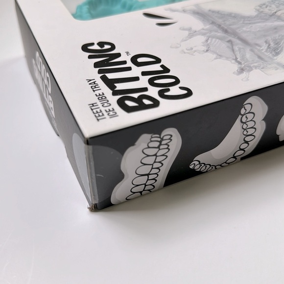 Protocol Biting Cold Teeth Ice Cube Tray NWT - Picture 8 of 15